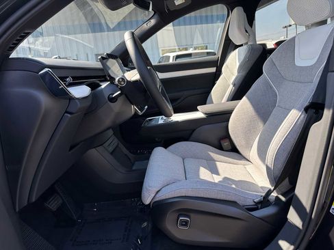 New 2025 Volvo EX90 Ultra w/ Protection Package Premier image 20