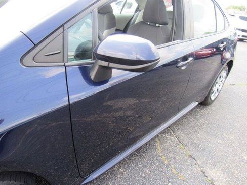 Used 2021 Toyota Corolla LE FWD image 7