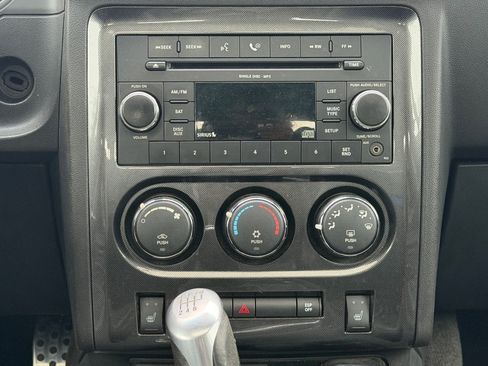 Used 2009 Dodge Challenger SRT8 w/ Spring Special Group RWD image 17