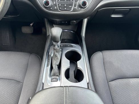 Used 2024 Chevrolet Malibu LT FWD image 24