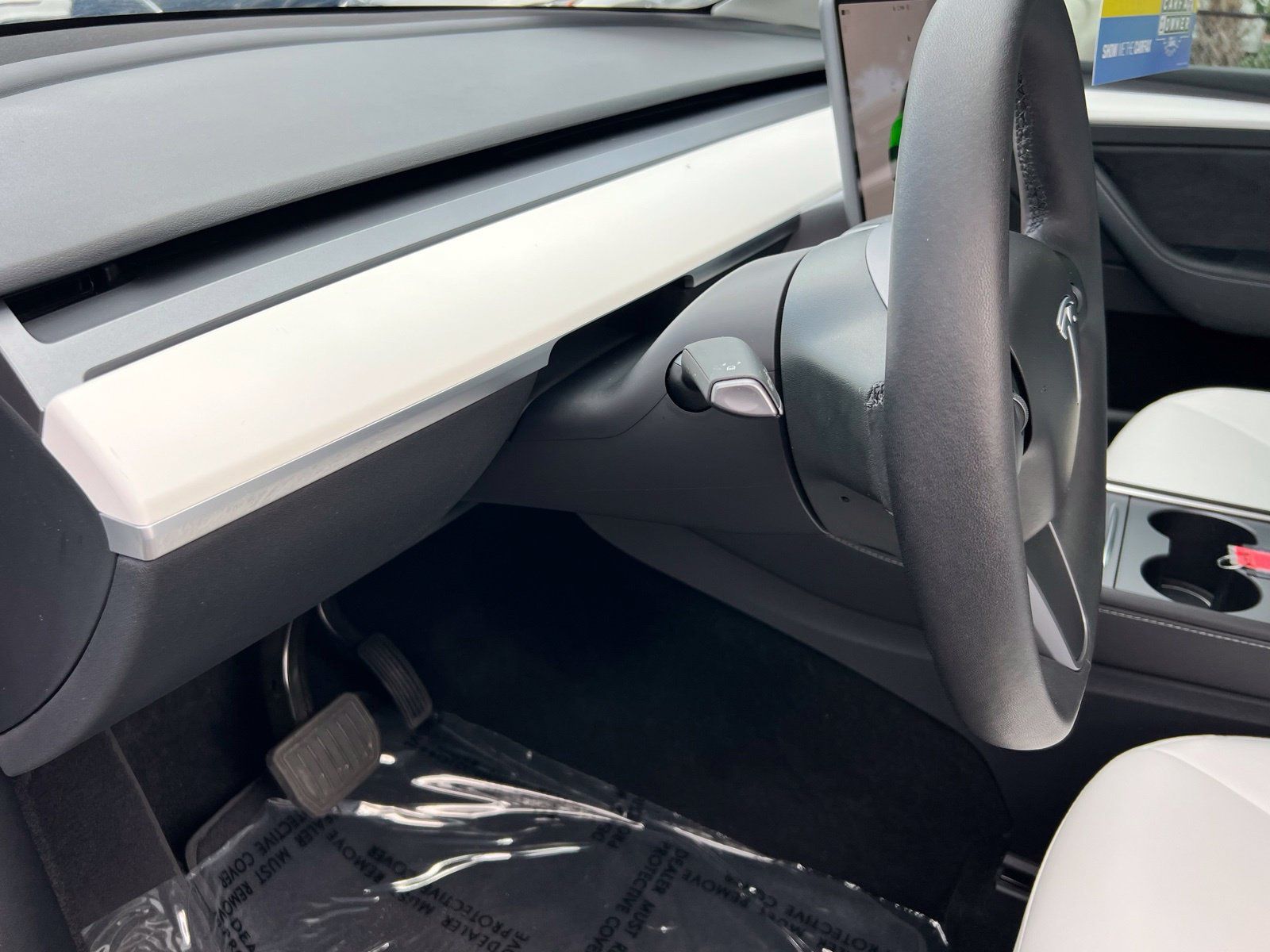 Used 2025 Tesla Model Y Long Range RWD image 37