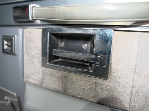 Used 1990 GMC Jimmy 4WD image 34