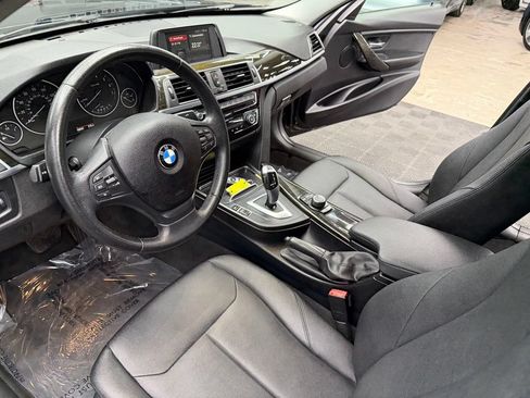 Used 2018 BMW 320i Sedan RWD image 31