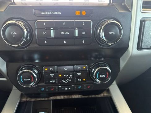 Used 2019 Ford F250 Lariat w/ Chrome Package AWD/4WD image 22