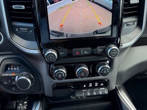 New 2026 RAM 1500 Express AWD/4WD image 17