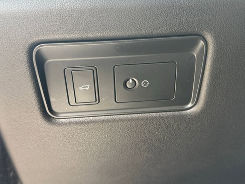 Used 2021 Land Rover Range Rover Sport HST image 35