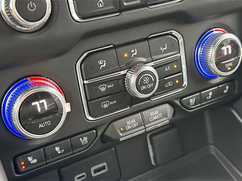 Used 2023 GMC Yukon AT4 image 29