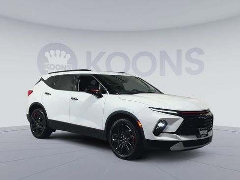 Used 2023 Chevrolet Blazer LT w/ Convenience Package image 2