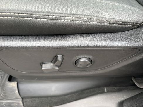 Used 2022 RAM 1500 Big Horn AWD/4WD image 17