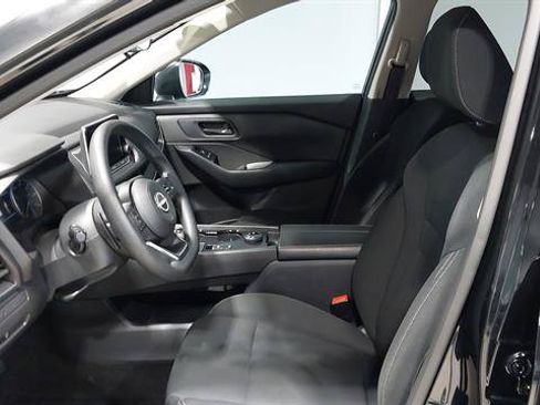 Used 2024 Nissan Rogue S AWD/4WD image 20