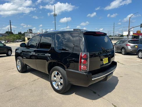 Used 2010 GMC Yukon Denali AWD/4WD image 5