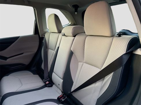 Used 2023 Subaru Forester Premium image 23