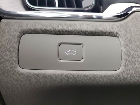 Used 2026 Volvo XC60 B5 Ultra w/ Protection Package Premier AWD/4WD image 35