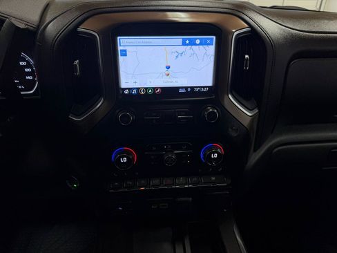 Used 2019 Chevrolet Silverado 1500 High Country w/ Technology Package AWD/4WD image 19
