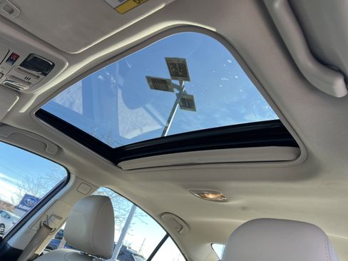 Used 2016 Subaru Legacy 2.5i Limited image 8