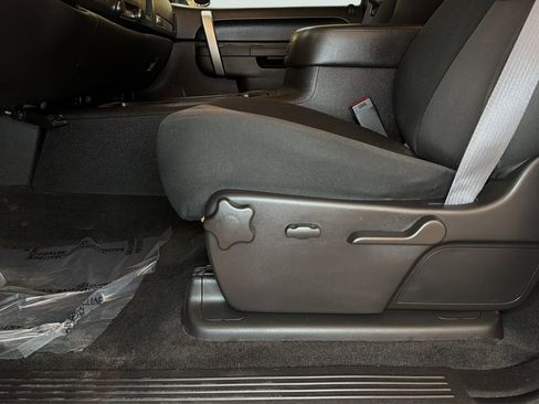 Used 2011 Chevrolet Silverado 1500 LT w/ Texas Edition RWD image 20