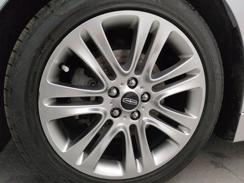 Used 2015 Lincoln MKZ Hybrid w/ Equipment Group 201A Select image 31