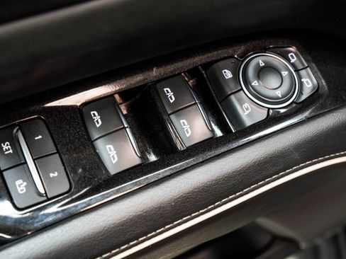 Used 2021 Cadillac Escalade Luxury RWD image 48