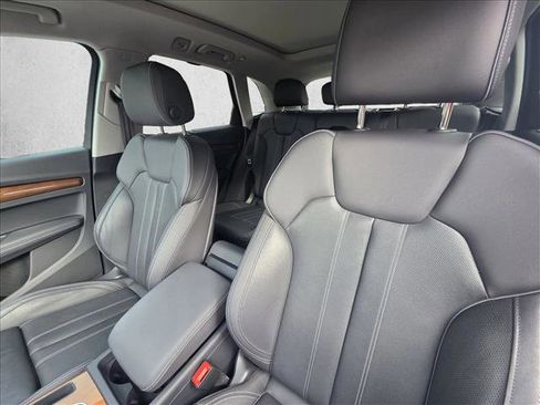 Certified 2023 Audi Q5 2.0T Premium Plus w/ Premium Plus Package AWD/4WD image 14
