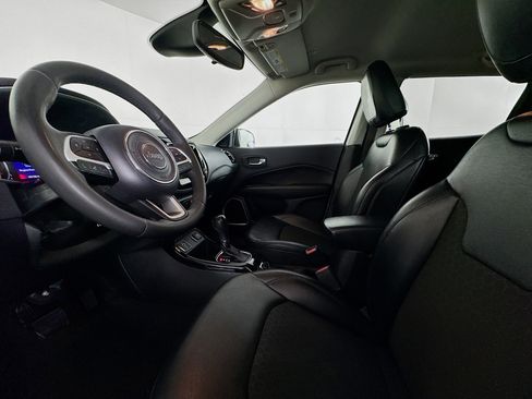 Used 2021 Jeep Compass Latitude image 21