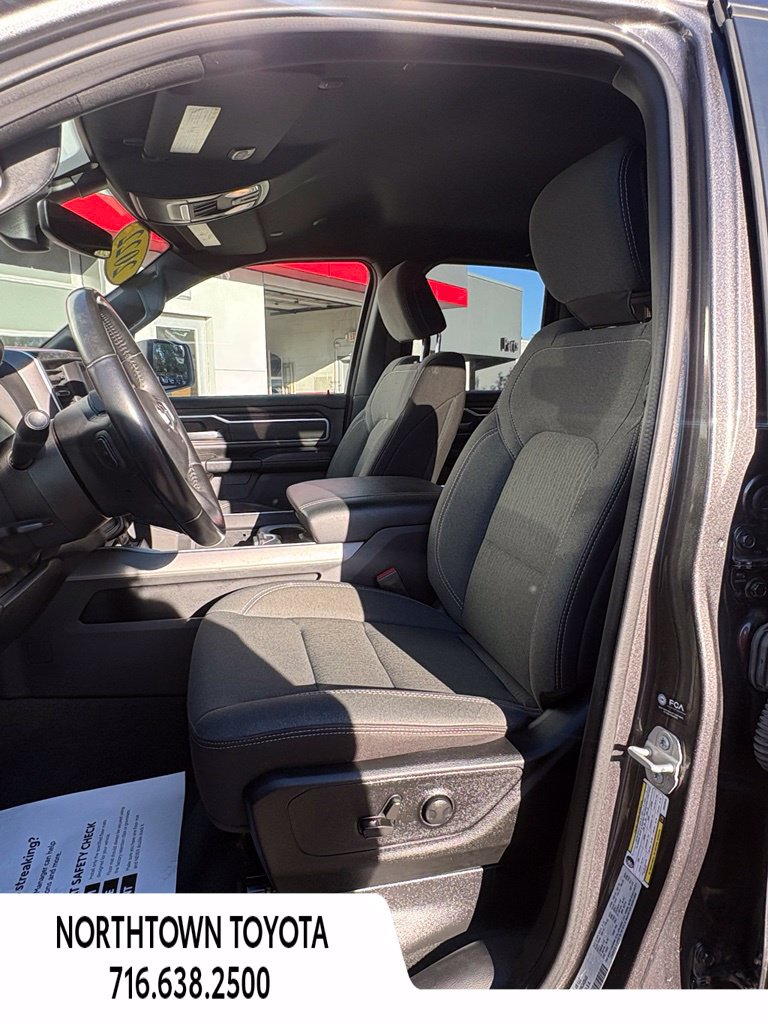 Used 2022 RAM 1500 Big Horn w/ Night Edition AWD/4WD image 19