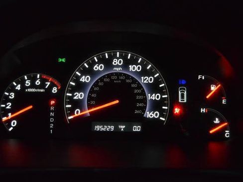 Used 2010 Honda Odyssey LX image 20