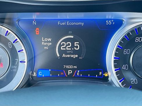 Used 2020 Chrysler 300 Touring w/ Sport Appearance Package image 12