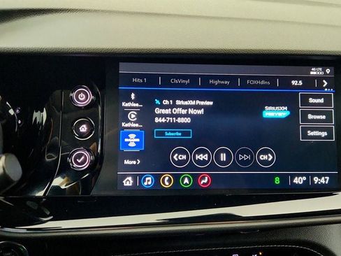 Used 2022 Buick Envision Avenir w/ Technology Package II image 18