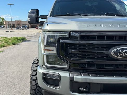 Used 2020 Ford F350 Lariat AWD/4WD image 6