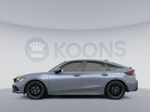 Used 2023 Honda Civic Sport image 2