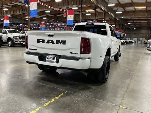 Certified 2026 RAM 3500 Laramie AWD/4WD image 5
