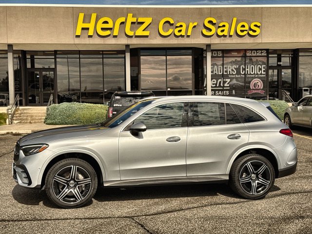 Used 2023 Mercedes-Benz GLC 300 4MATIC image 1