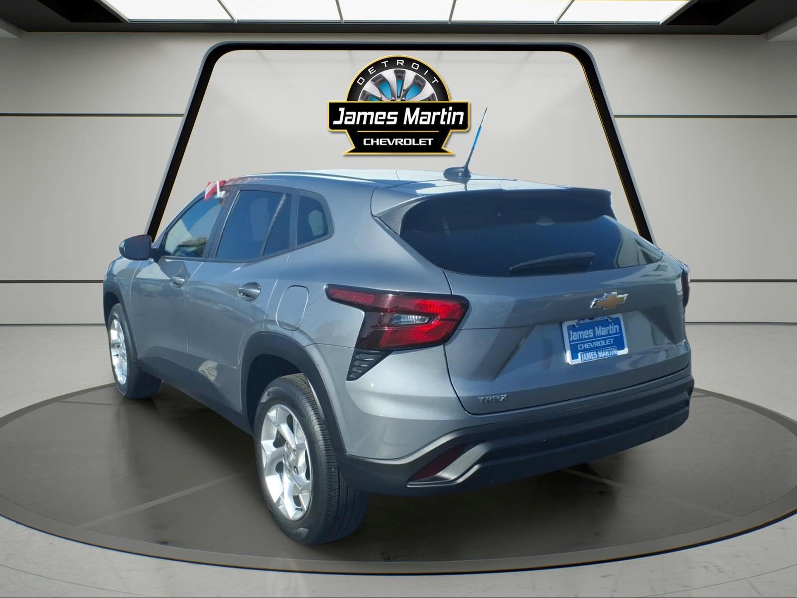 Used 2024 Chevrolet Trax LS w/ LS Convenience Package FWD image 6