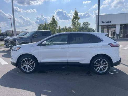 Certified 2024 Ford Edge Titanium w/ Equipment Group 301A AWD/4WD image 2