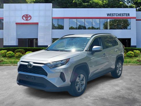 Certified 2025 Toyota RAV4 XLE AWD/4WD image 4