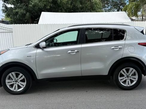Used 2017 Kia Sportage LX w/ LX Popular Package image 3