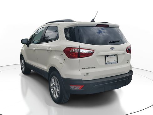 Used 2021 Ford EcoSport SE w/ SE Convenience Package image 4