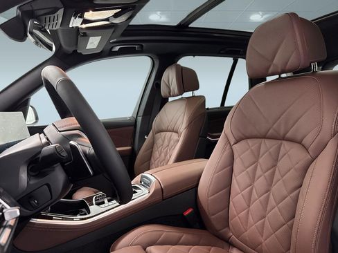 Used 2026 BMW X5 sDrive40i w/ Climate Comfort Package image 5