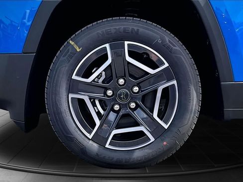 New 2026 Jeep Cherokee Laredo AWD/4WD image 8