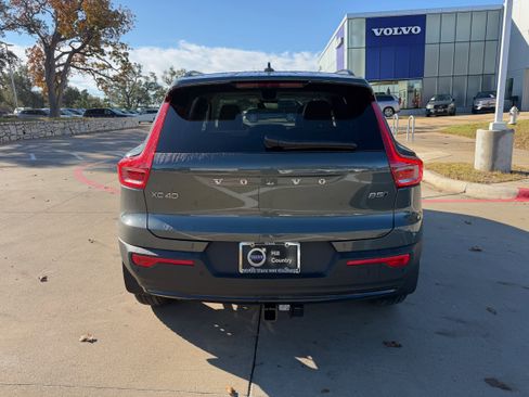 Used 2026 Volvo XC40 B5 Ultra w/ Protection Package Premier AWD/4WD image 5