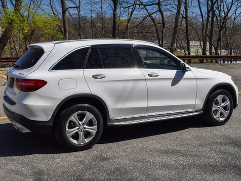 Used 2017 Mercedes-Benz GLC 300 4MATIC image 6