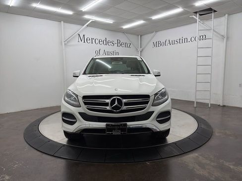 Used 2017 Mercedes-Benz GLE 350 image 2