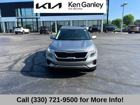 Certified 2023 Kia Seltos S w/ Navigation Package AWD/4WD image 3