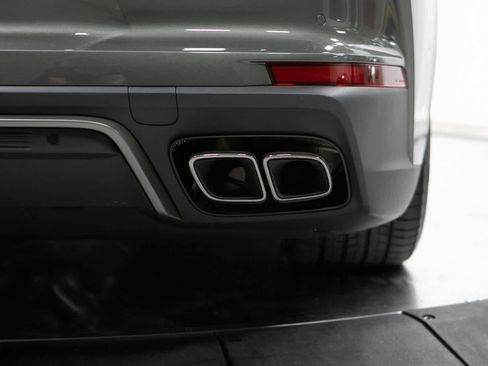 New 2026 Porsche Panamera Turbo image 36
