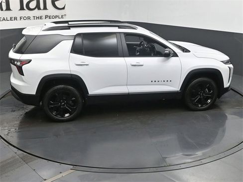 New 2026 Chevrolet Equinox LT w/ Midnight Edition image 17