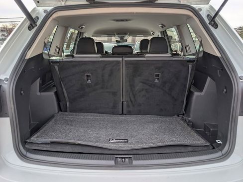 Used 2024 Volkswagen Atlas SE image 16