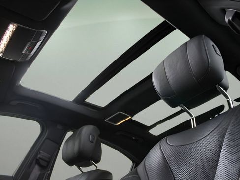 Used 2019 Mercedes-Benz S 450 4MATIC Sedan image 38