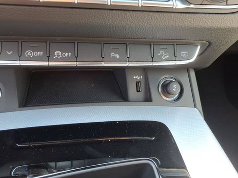 Used 2025 Audi Q5 2.0T Premium Plus AWD/4WD image 29
