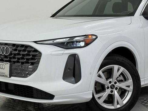 Certified 2025 Audi Q5 Premium w/ Convenience Package image 11