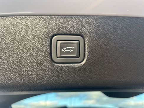 Used 2024 Chevrolet Blazer Premier w/ LPO, Black Grille Bar Package image 24